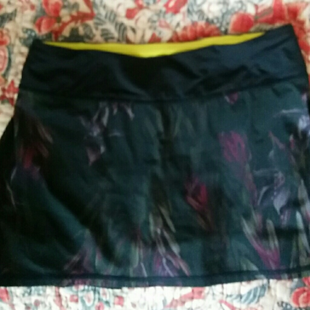 Lululemon running skirt